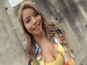 完全プライベート映像 ホテルがプールに!?話題の潮吹き黒ギャル 黒咲華ちゃんと初めての二人きりお泊まり サンプル動画サムネイル